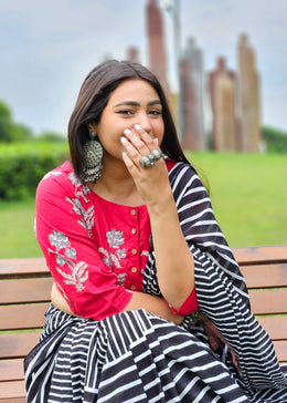 Magenta Block Printed Blouse With Buta - Surkh